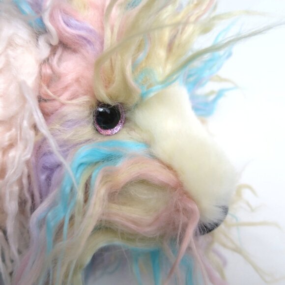 Douglas Jaxton Rainbow Sheepdog - Picture 5 of 10